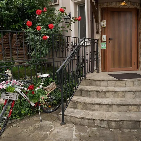 Гостевой дом La Casa 3*